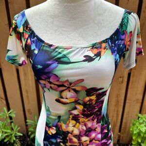 A3 DESIGN. Multicolored Maxi Dress. Front Split. Size Large. Cap Sleeves.